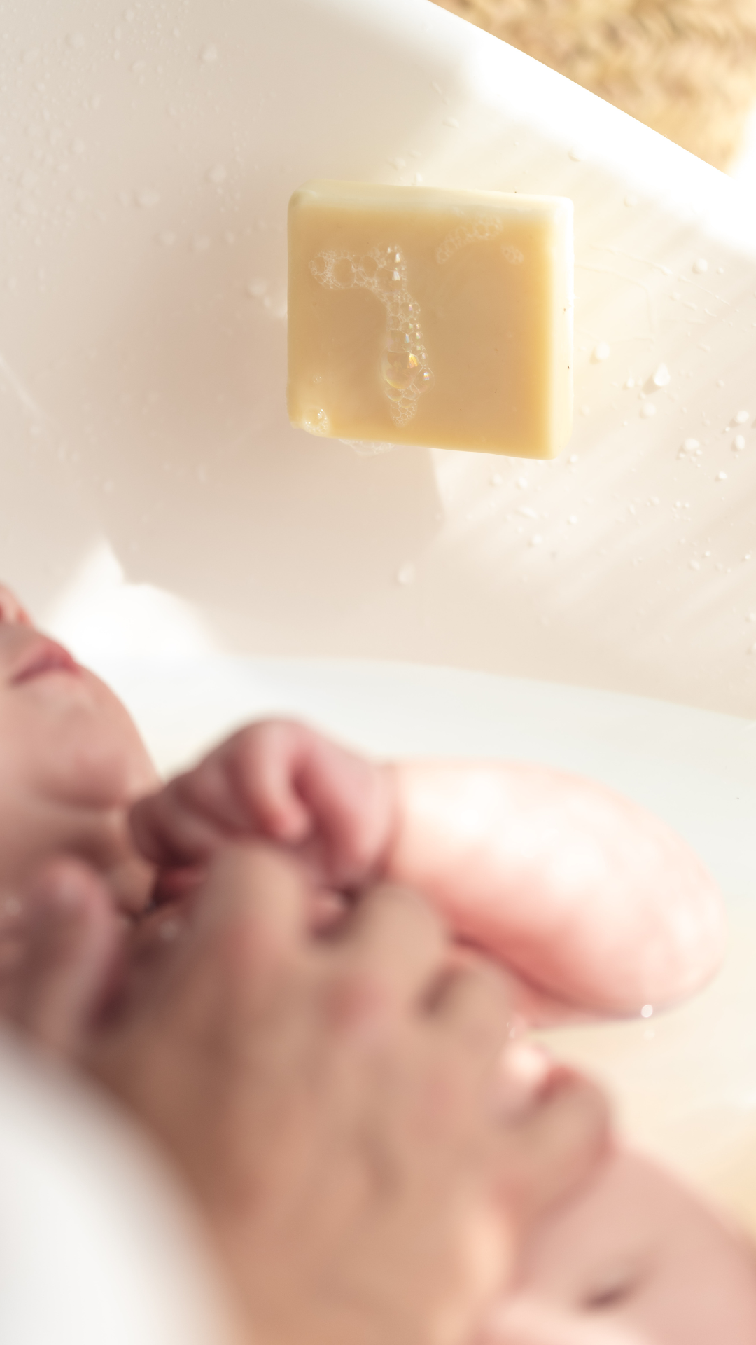 „Wash me“: Surgras-Seife für Körper, Gesicht und Kopfhaut